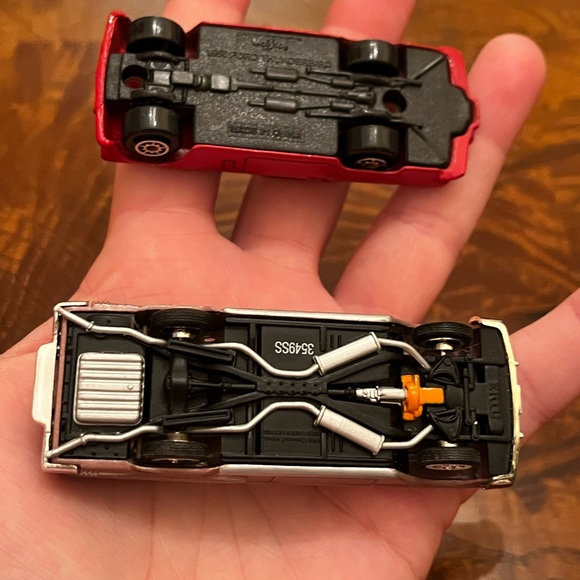 Two toy cars, collectible, Thunderbird and Chevy. 1955 Thunderbird. - Picture 4 of 4